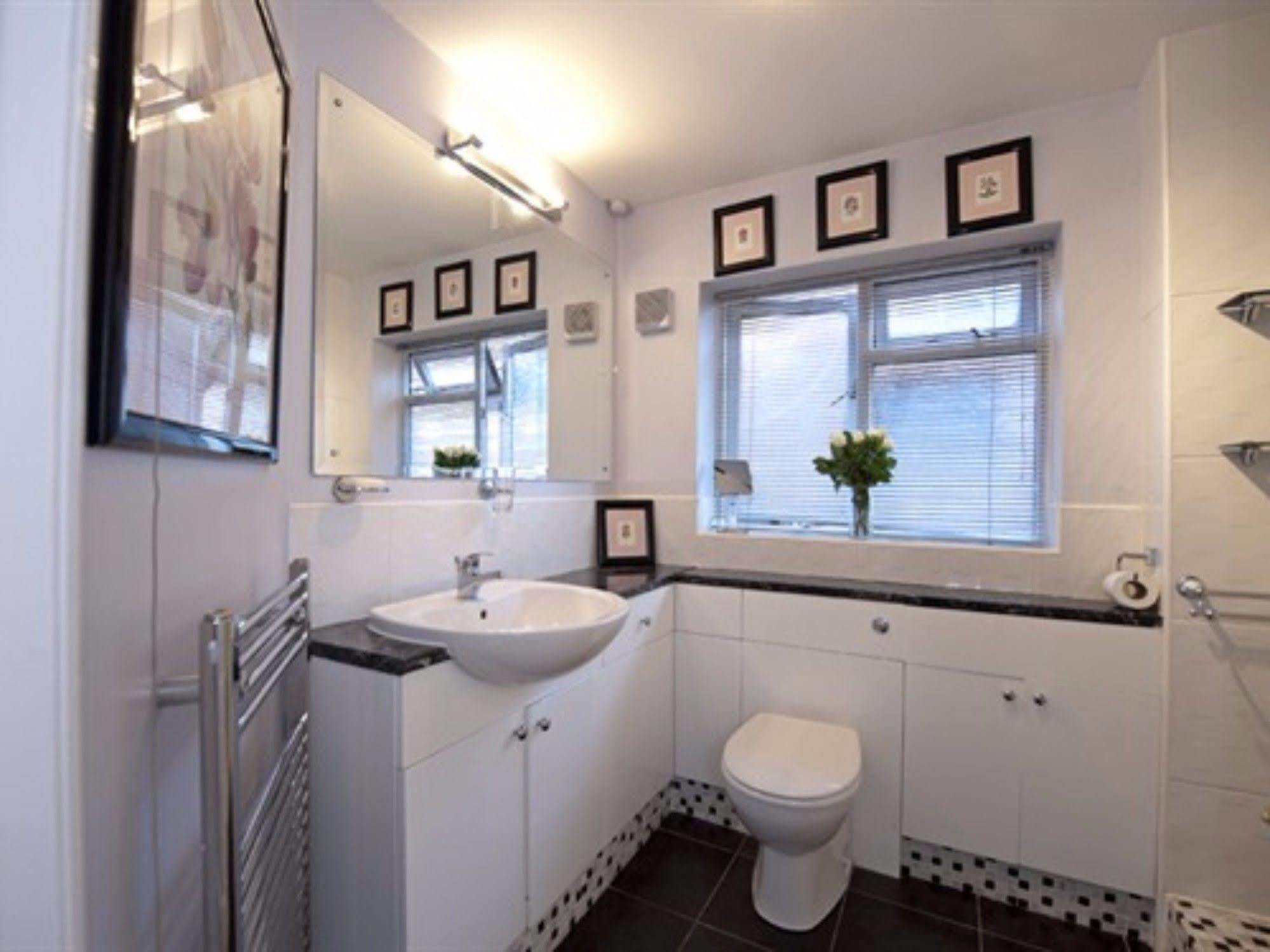 Ayuda House Hotel Altrincham Eksteriør billede