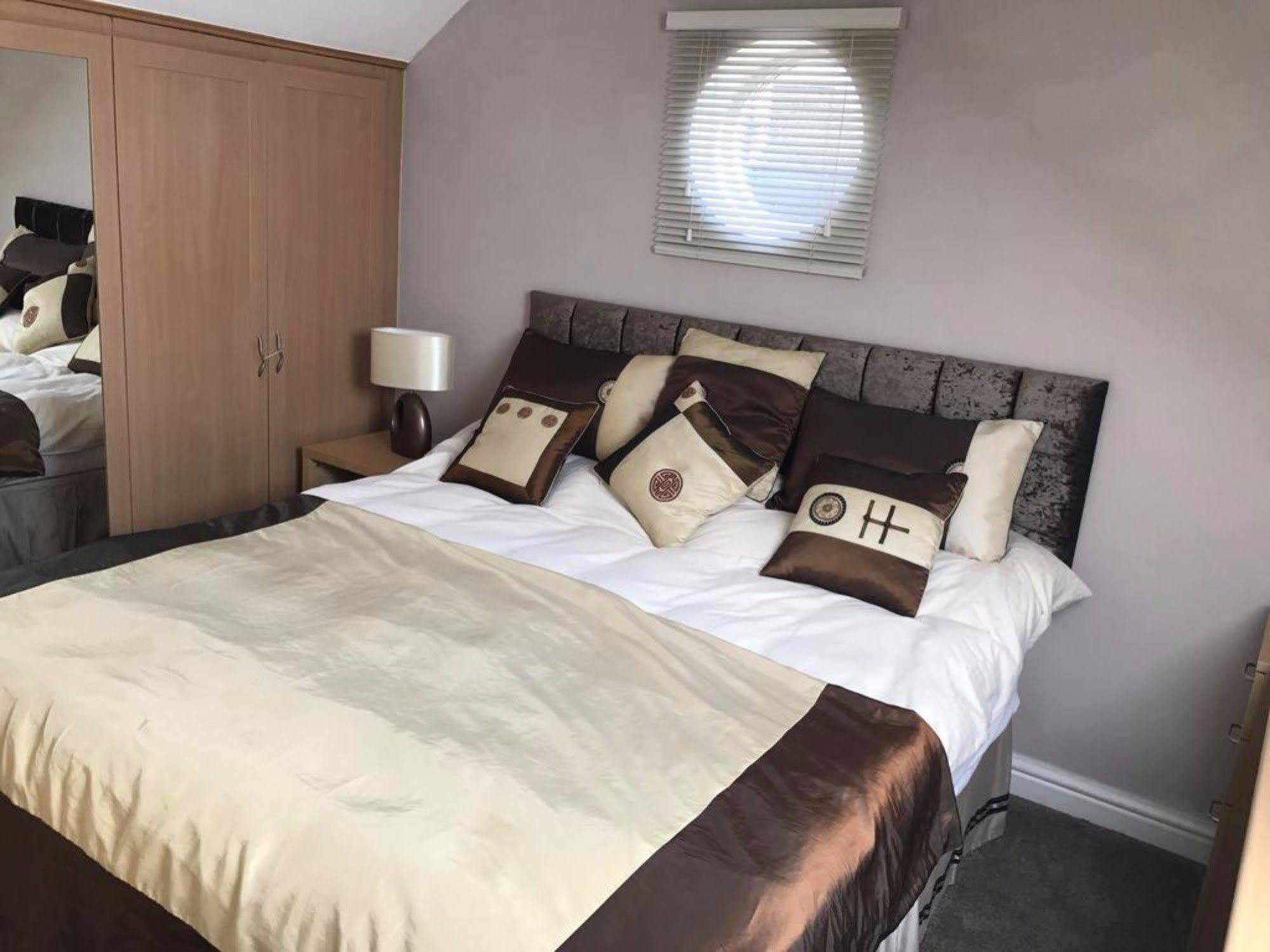 Ayuda House Hotel Altrincham Eksteriør billede
