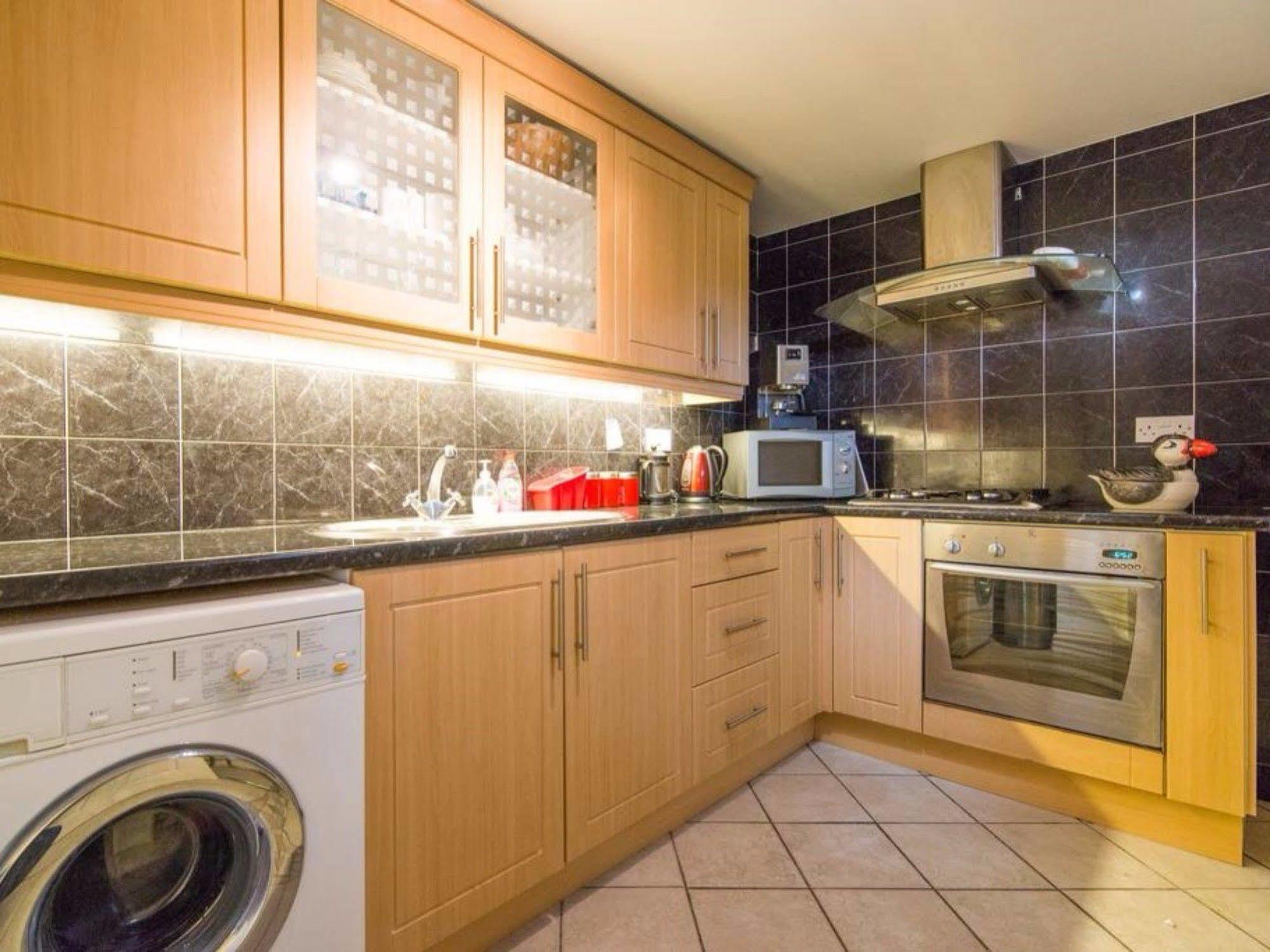 Ayuda House Hotel Altrincham Eksteriør billede