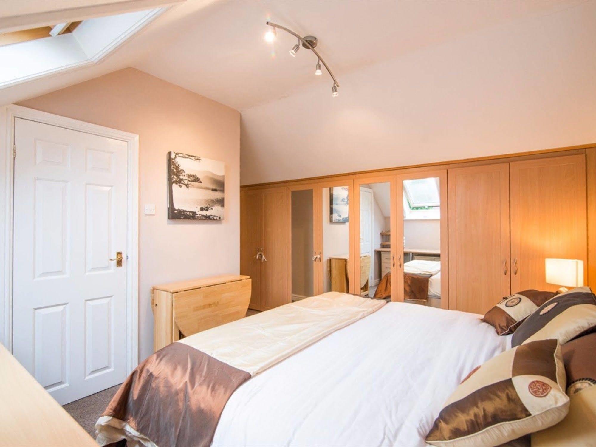 Ayuda House Hotel Altrincham Eksteriør billede