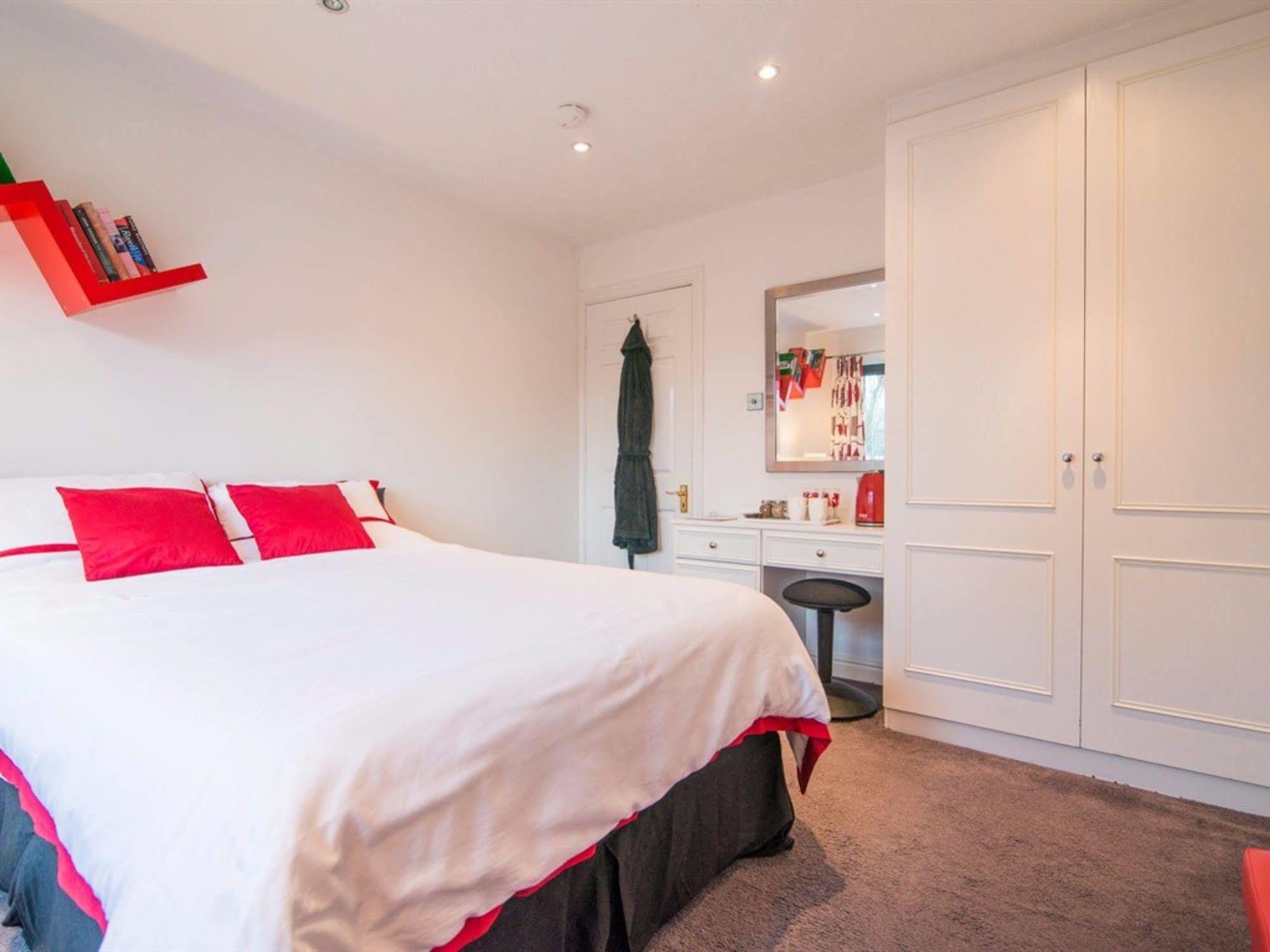 Ayuda House Hotel Altrincham Eksteriør billede